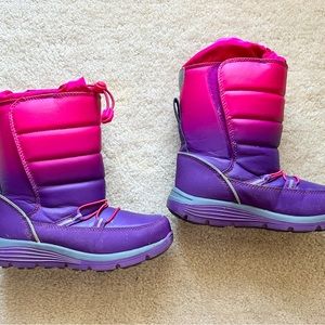 Lands’ End girl’s snow boots